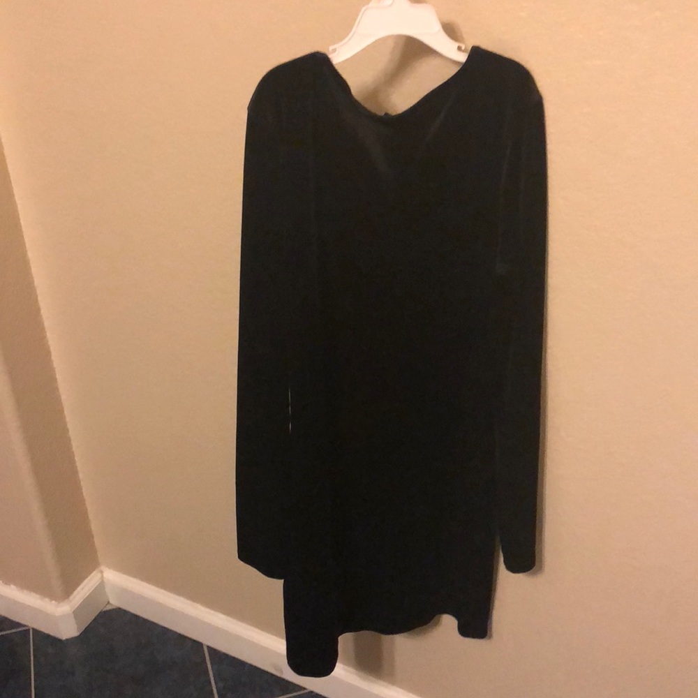 Dress - Picture 2 of 2